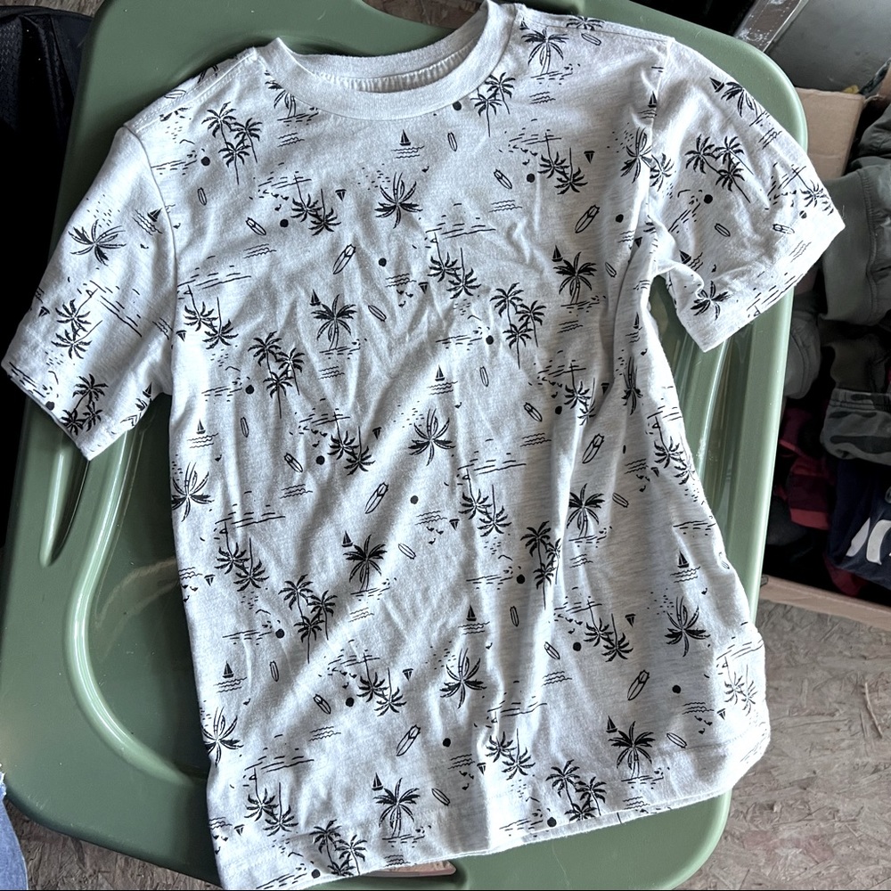 FREE with Bundle!-Boys Shirt (Med)
